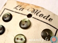 Nouveauté dans le vide-cousette : boutons vintage La Mode
